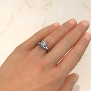 Ivy Solitaire Princess Cut Moissanite Engagement Ring