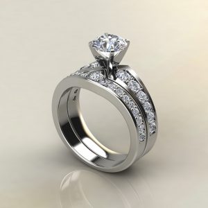 Graduated Round Cut Swarovski Engagement Ring